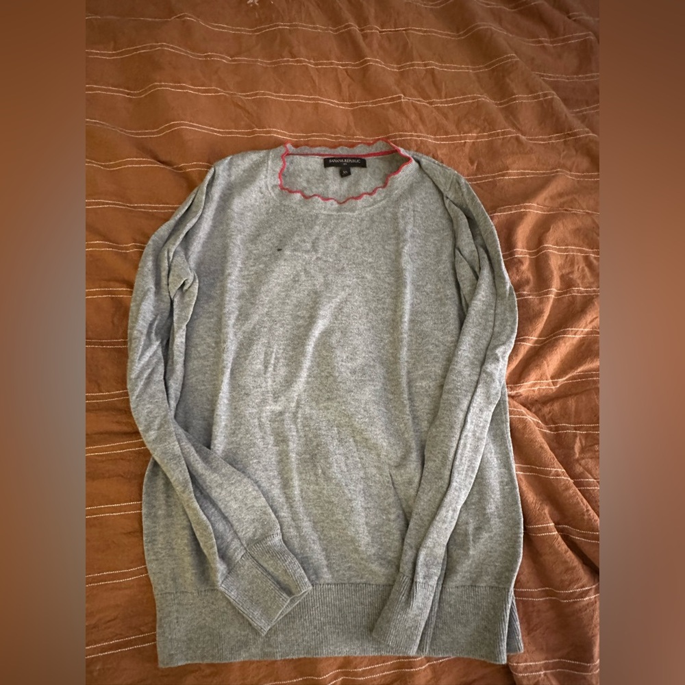 Cute Banana Republic Sweater